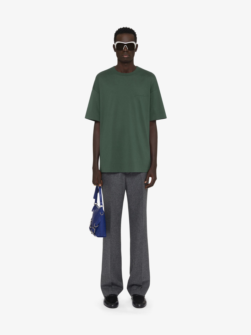 Givenchy T-SHIRT IN COTTON WITH GIVENCHY SIGNATURE outlook