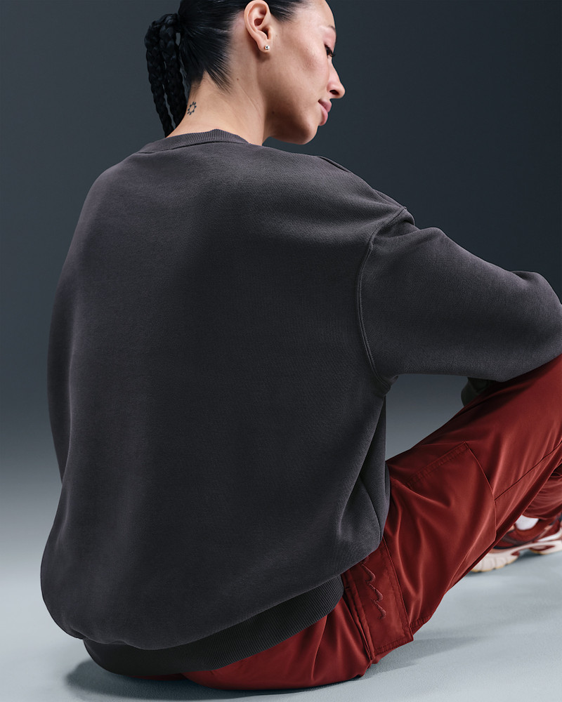 Nike Nike Sportswear Phoenix Fleece N7 Oversized Crew-Neck Sweatshirt outlook