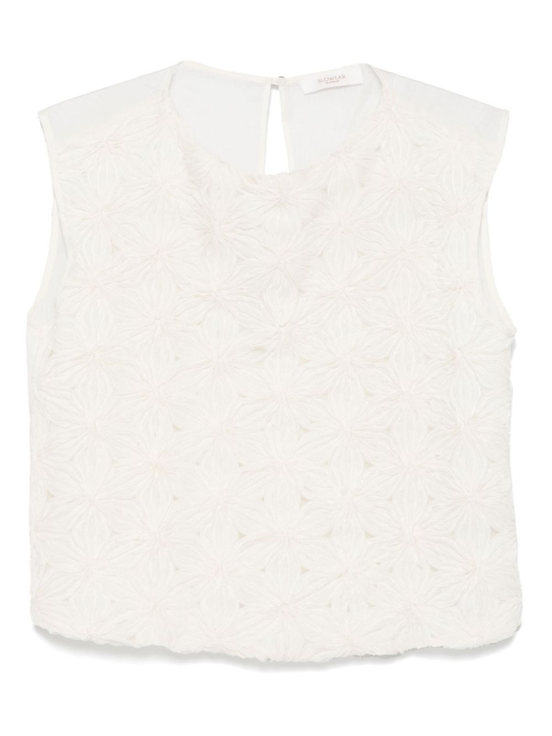 floral-appliqué blouse 1