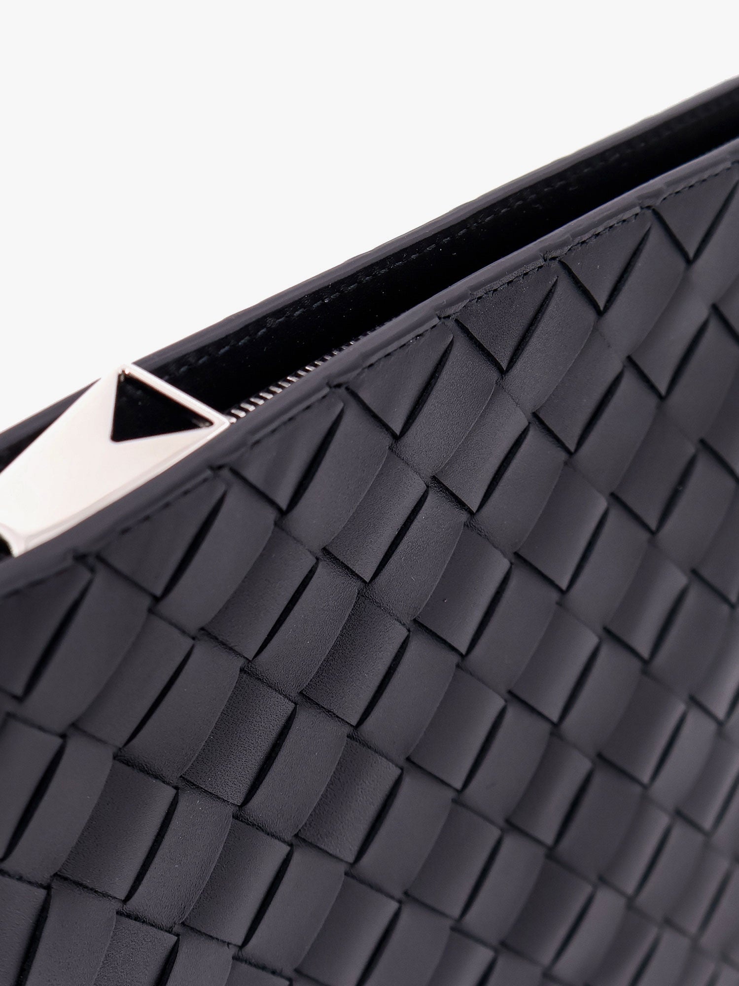 Bottega Veneta Woven leather pochette | worldclassfashion
