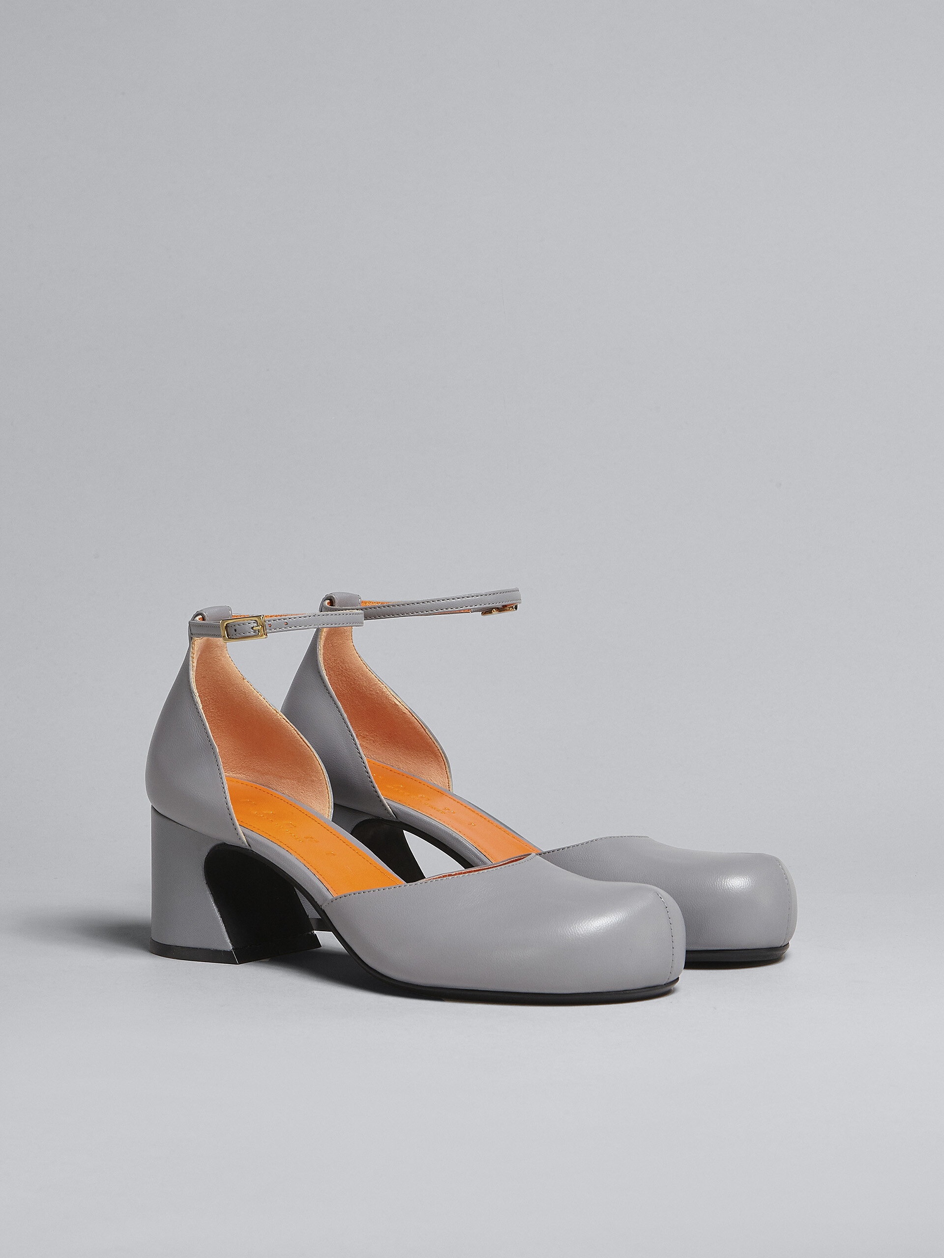 GREY LEATHER MARY JANE PUMP - 2