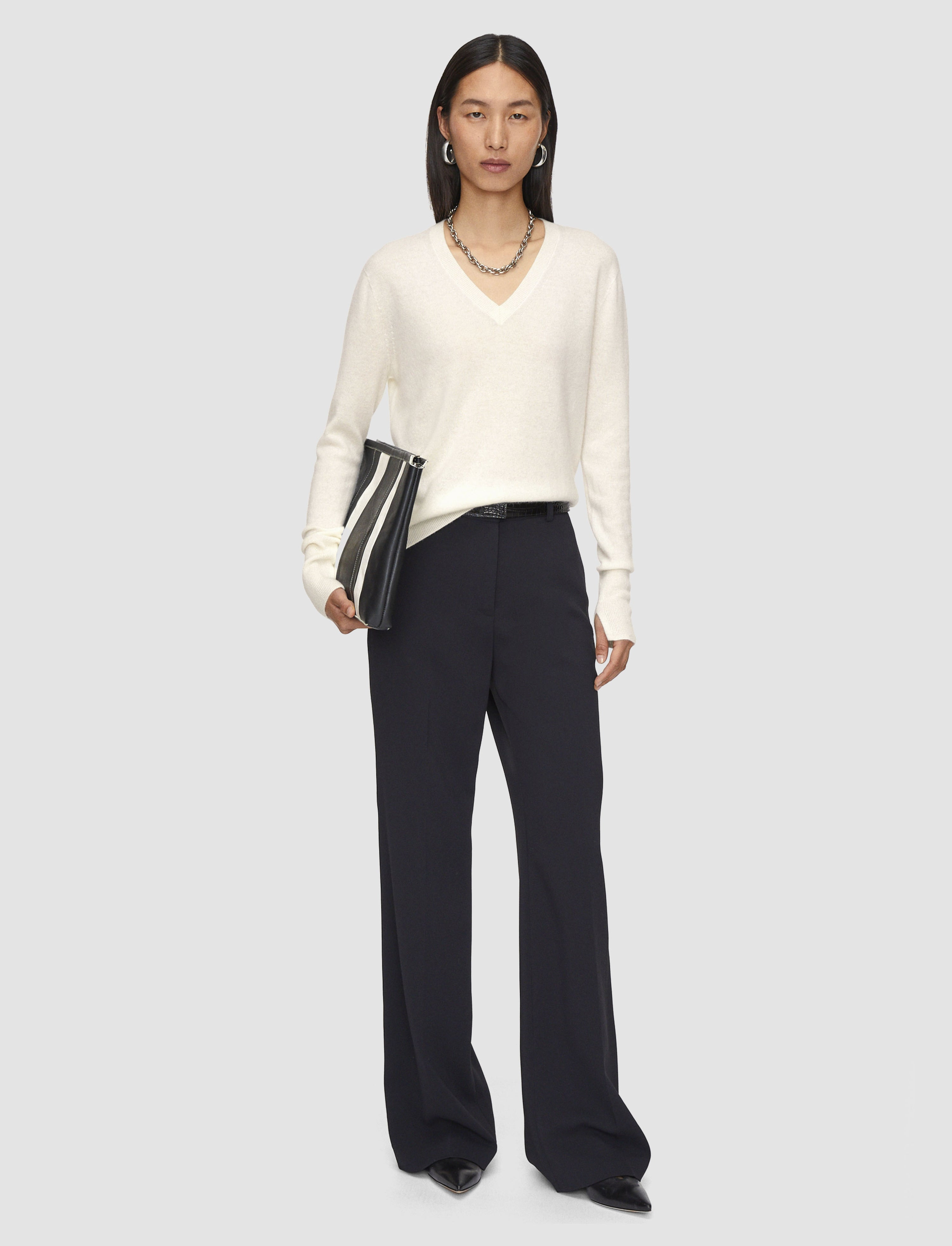 Light Pure Cashmere V Neck Jumper - 2
