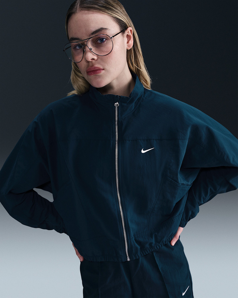 Nike Sportswear Everything Wovens Women's Oversized Repel UV Protection Jacket - 1