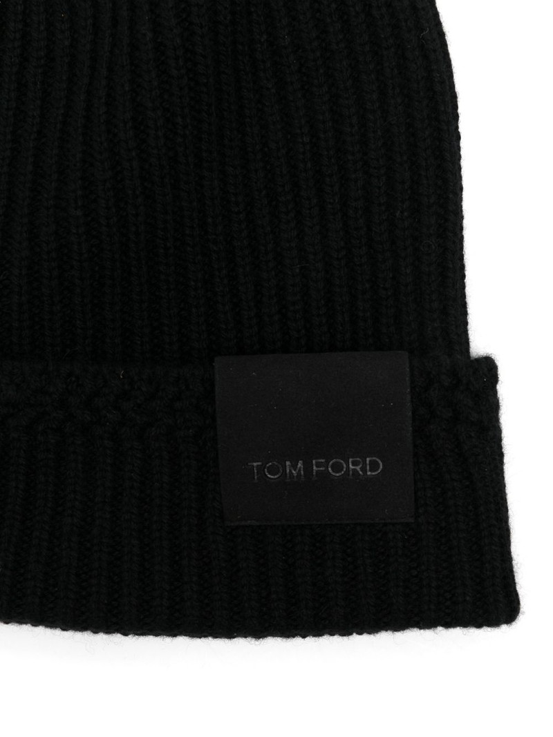 TOM FORD cashmere beanie outlook