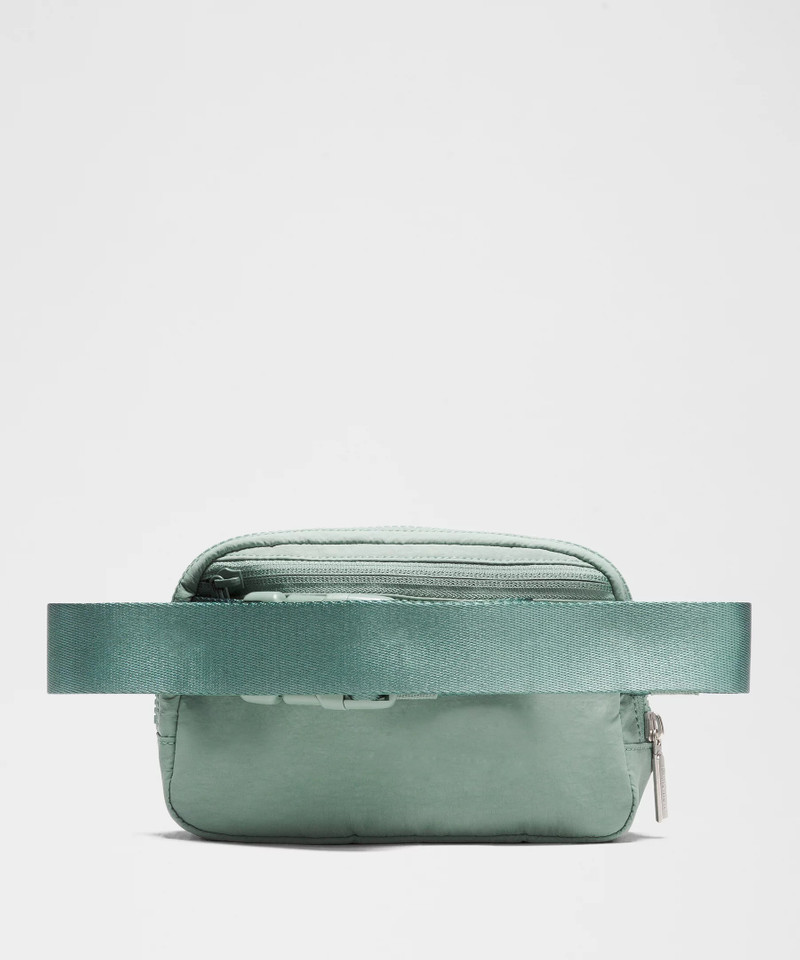 Everywhere Belt Bag with Long Strap 1L 3