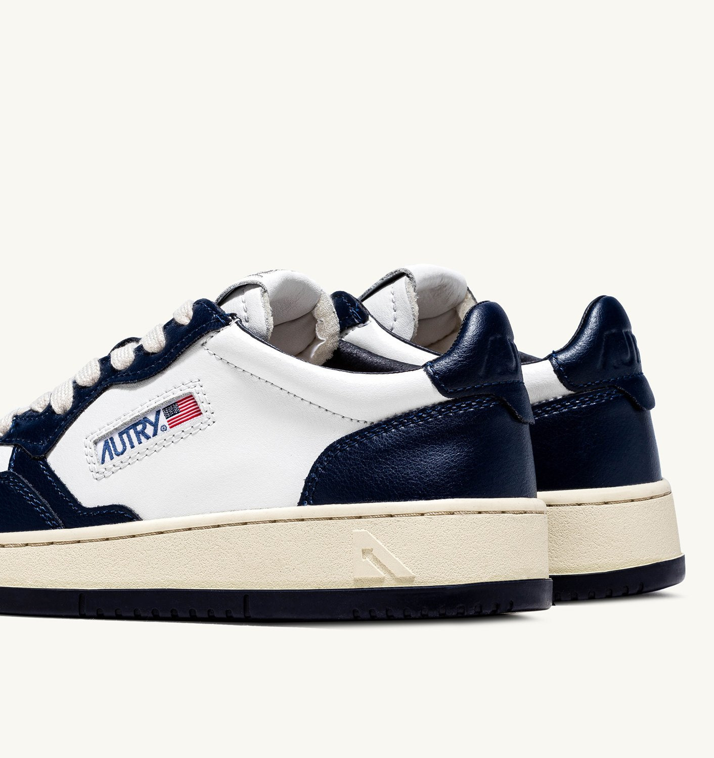 MEDALIST LOW BICOLOR SNEAKERS IN WHITE AND BLUE LEATHER - 4