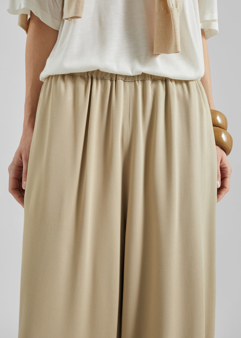 Isola Fluid Balloon Pants - Beige 8