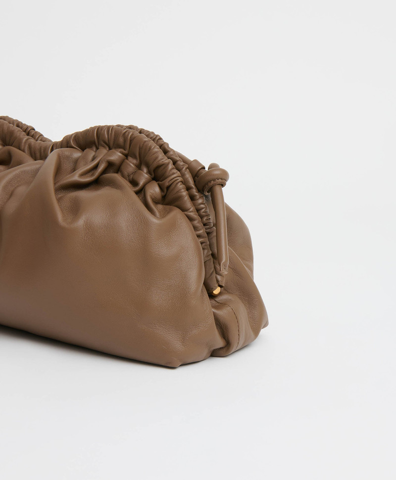 OVERSIZED CLOUD CLUTCH 6