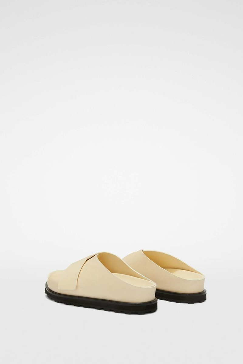 Jil Sander Slides outlook