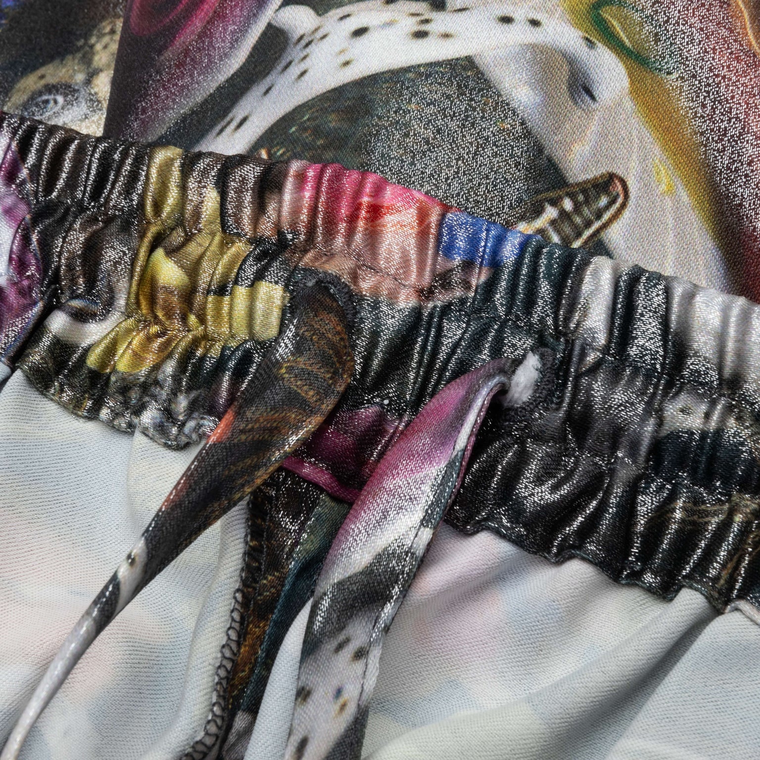 PRINTED SHORTS - BLACK/MULTI - 3