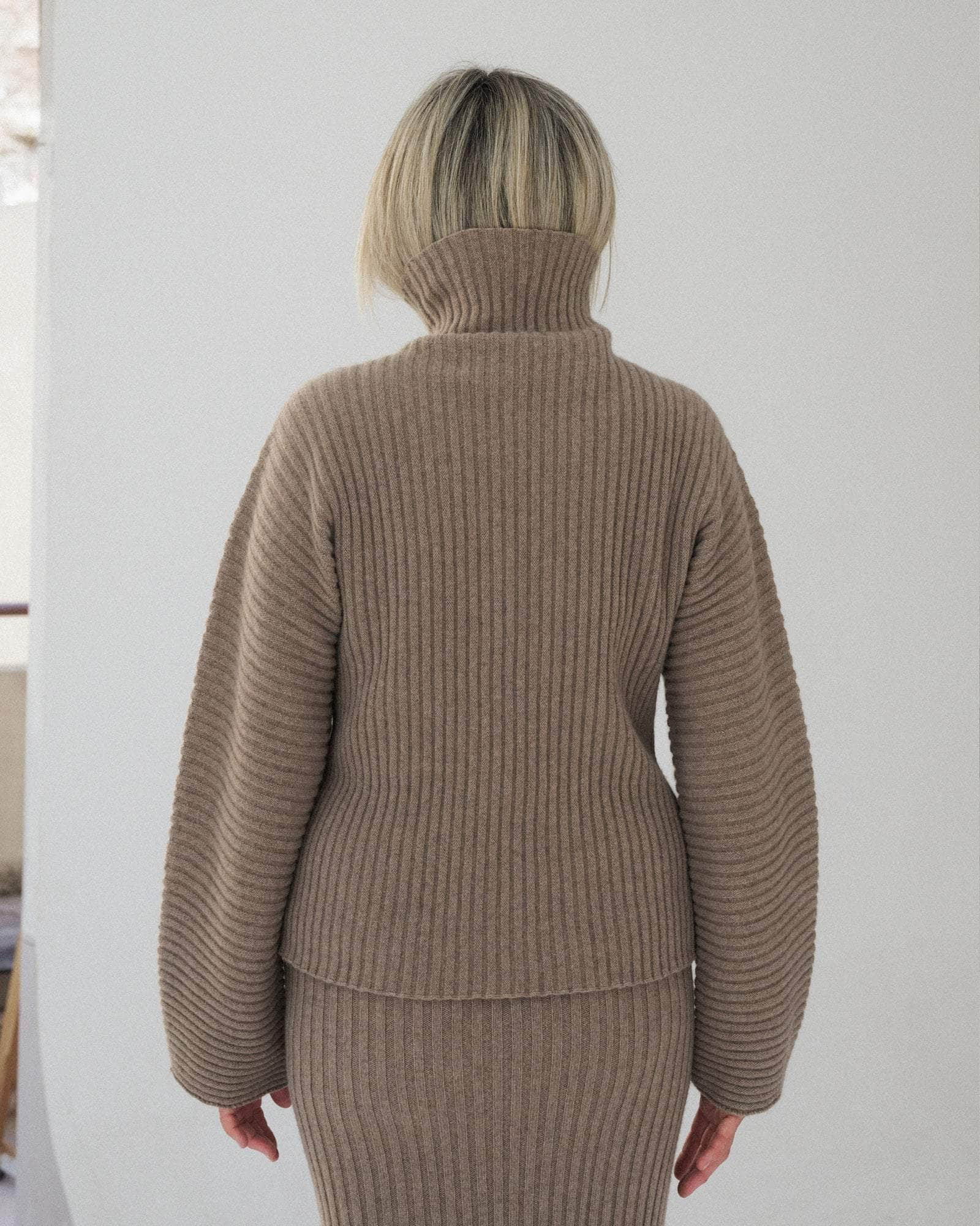Kai Turtleneck - Recycled Cashmere Rib - 2