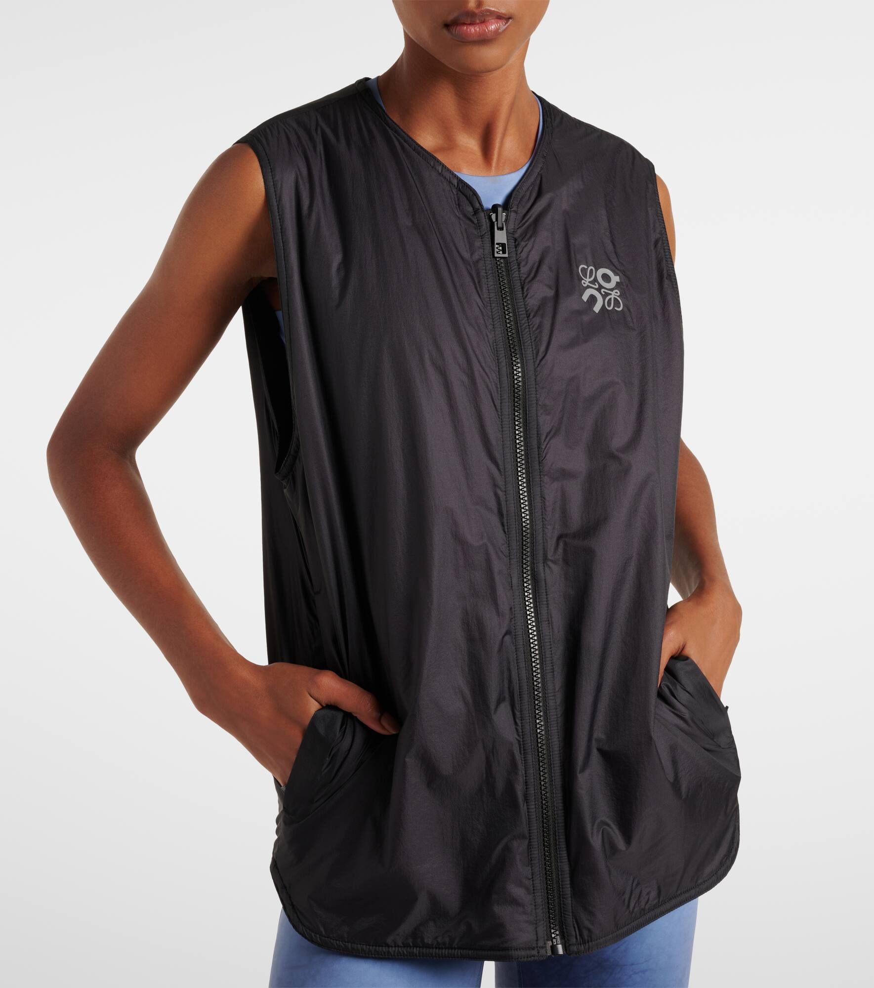 x On technical jacket - 7