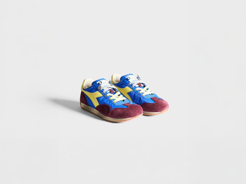 JW Anderson MENS JW ANDERSON X DIADORA EQUIPE TRAINERS IN PRINCESS BLUE outlook