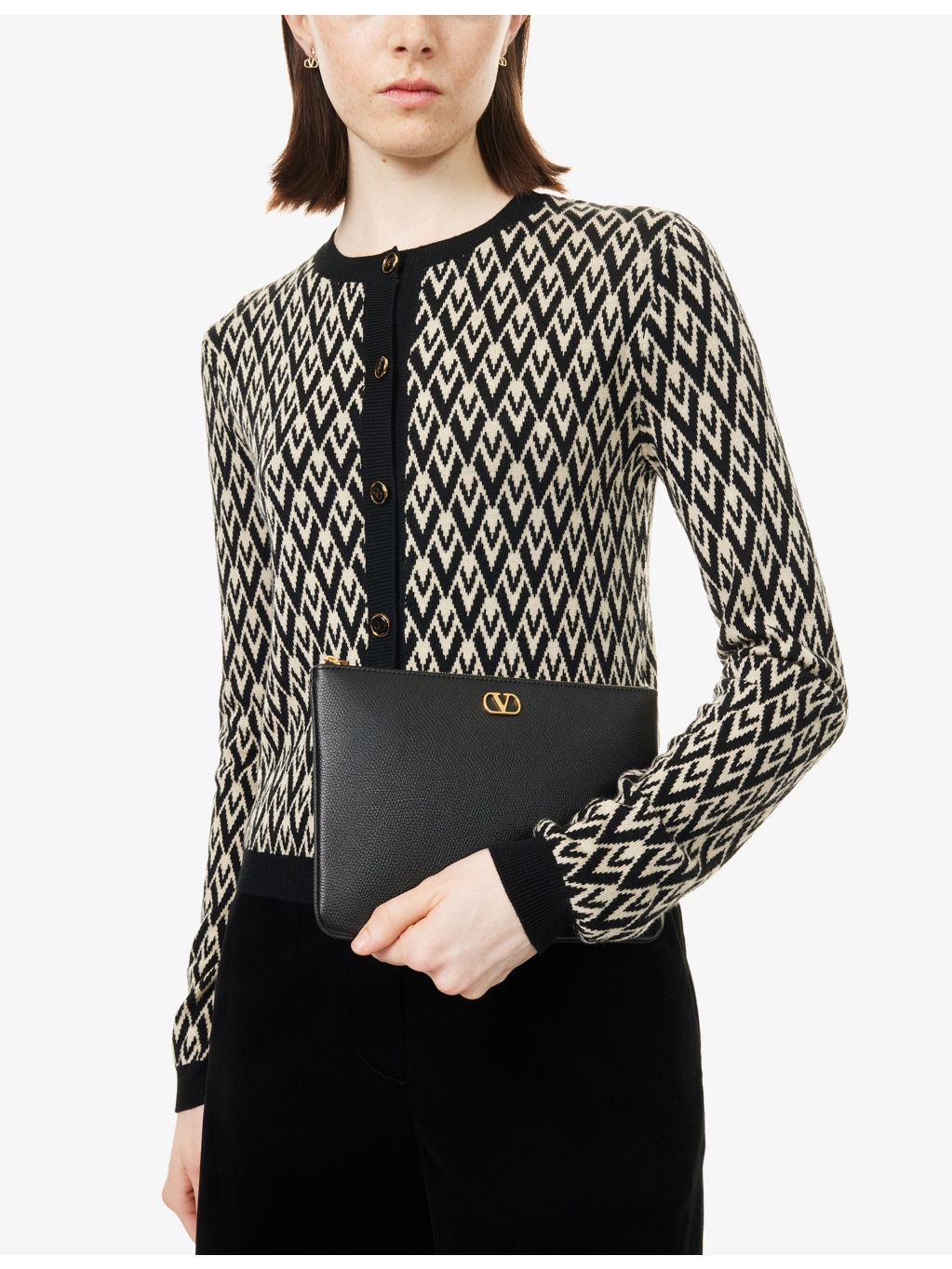 VLogo grained-leather clutch bag - 2