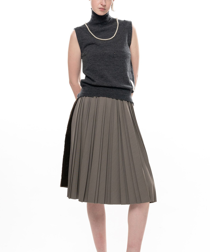 Pearl Distressed Sleeveless Knit Sweater 11