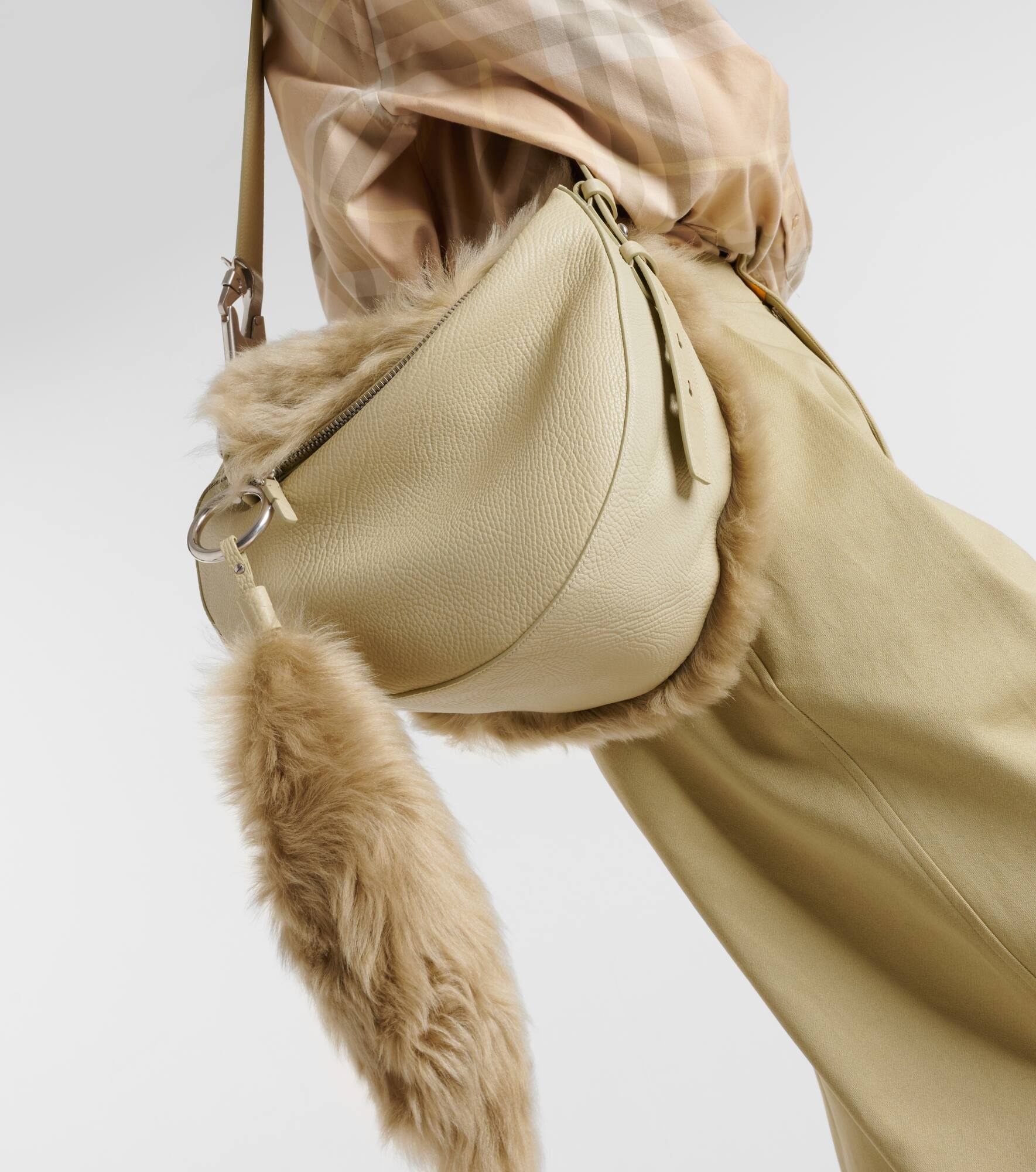 Knight Medium shearling-trimmed leather shoulder bag - 2