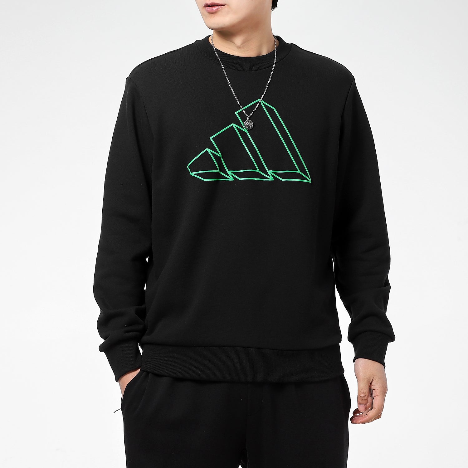adidas Sportswear Graphic Crew Sweatshirt Black GQ6200 - 3