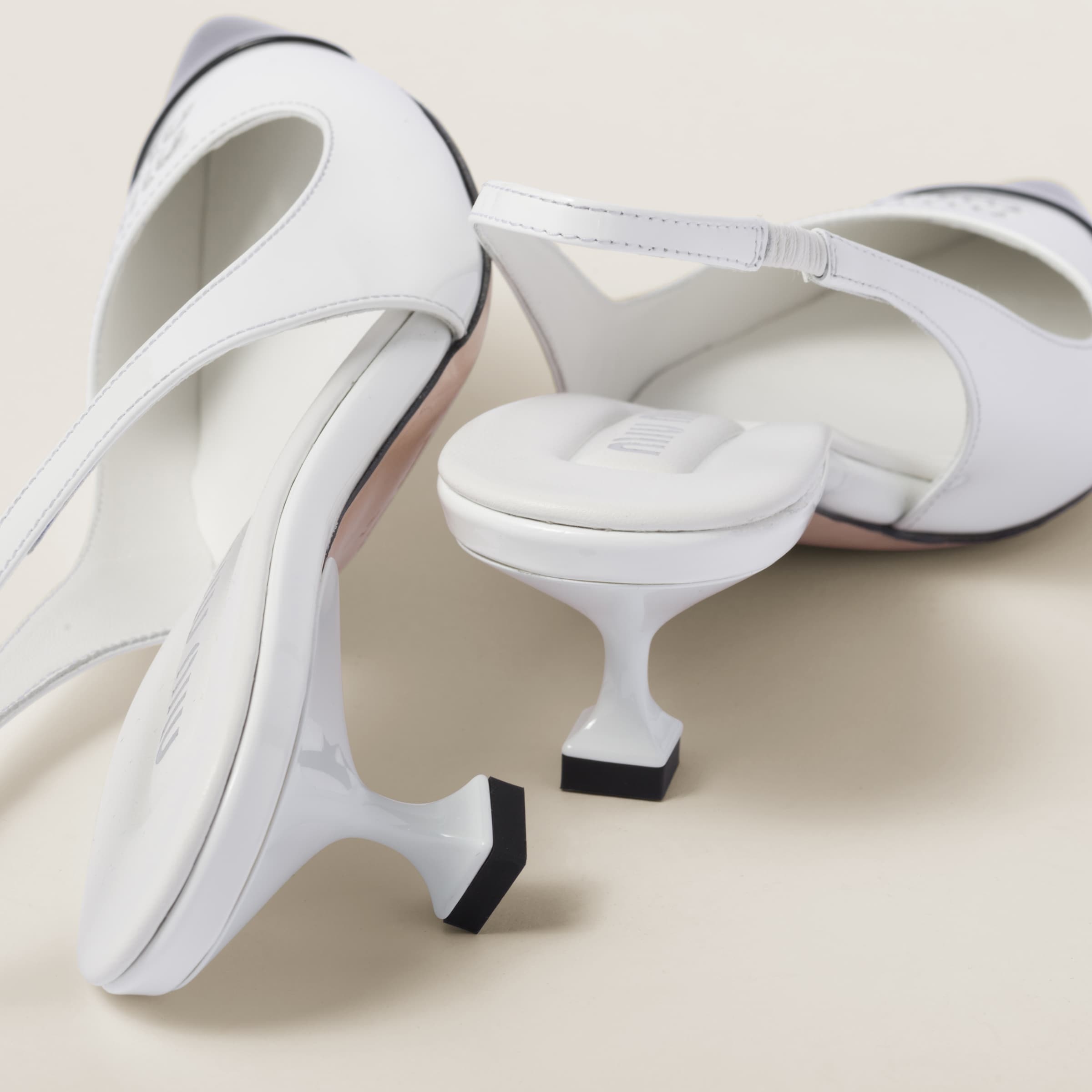 Patent leather pump - 3
