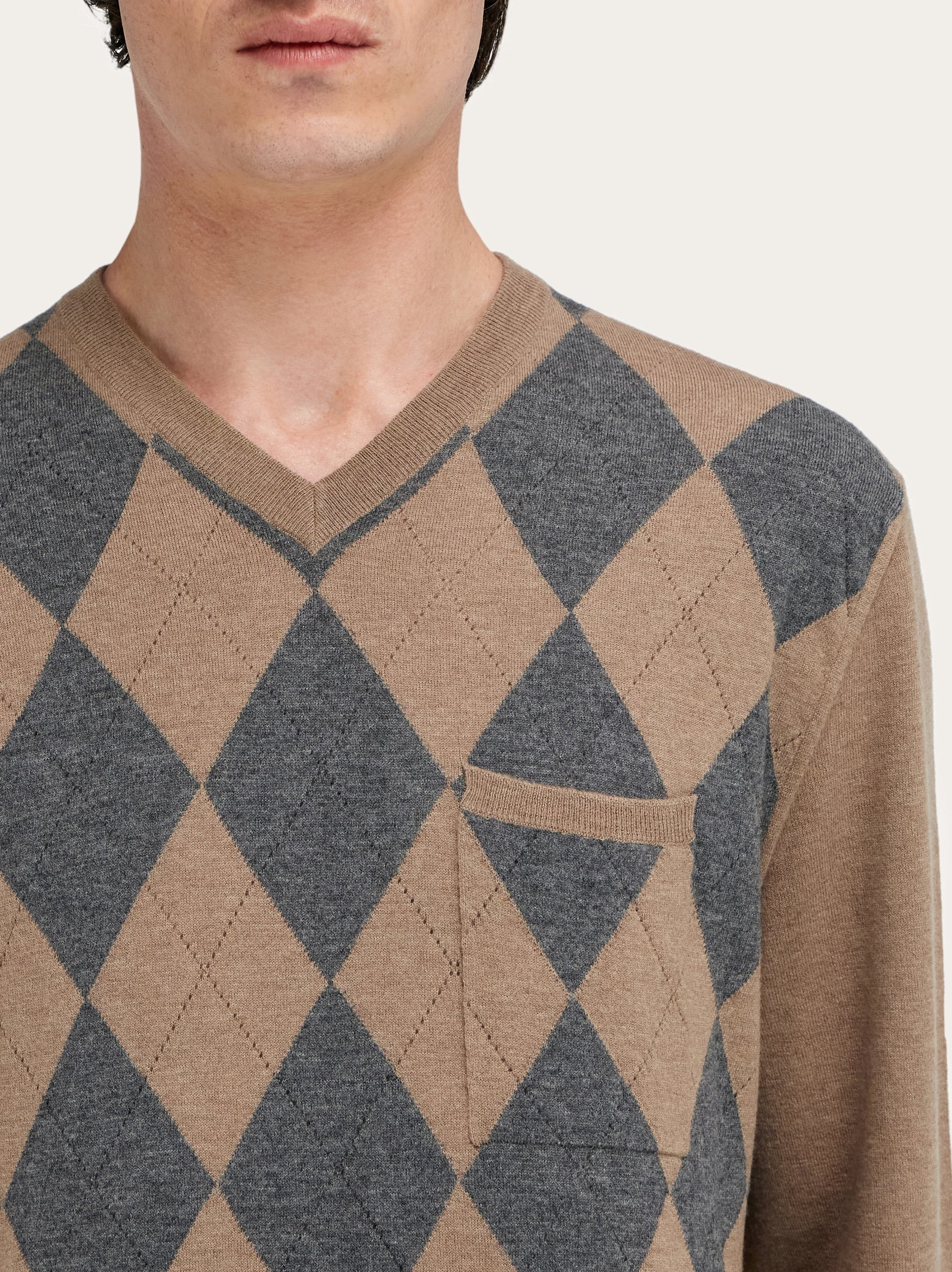 V-neck sweater - 4