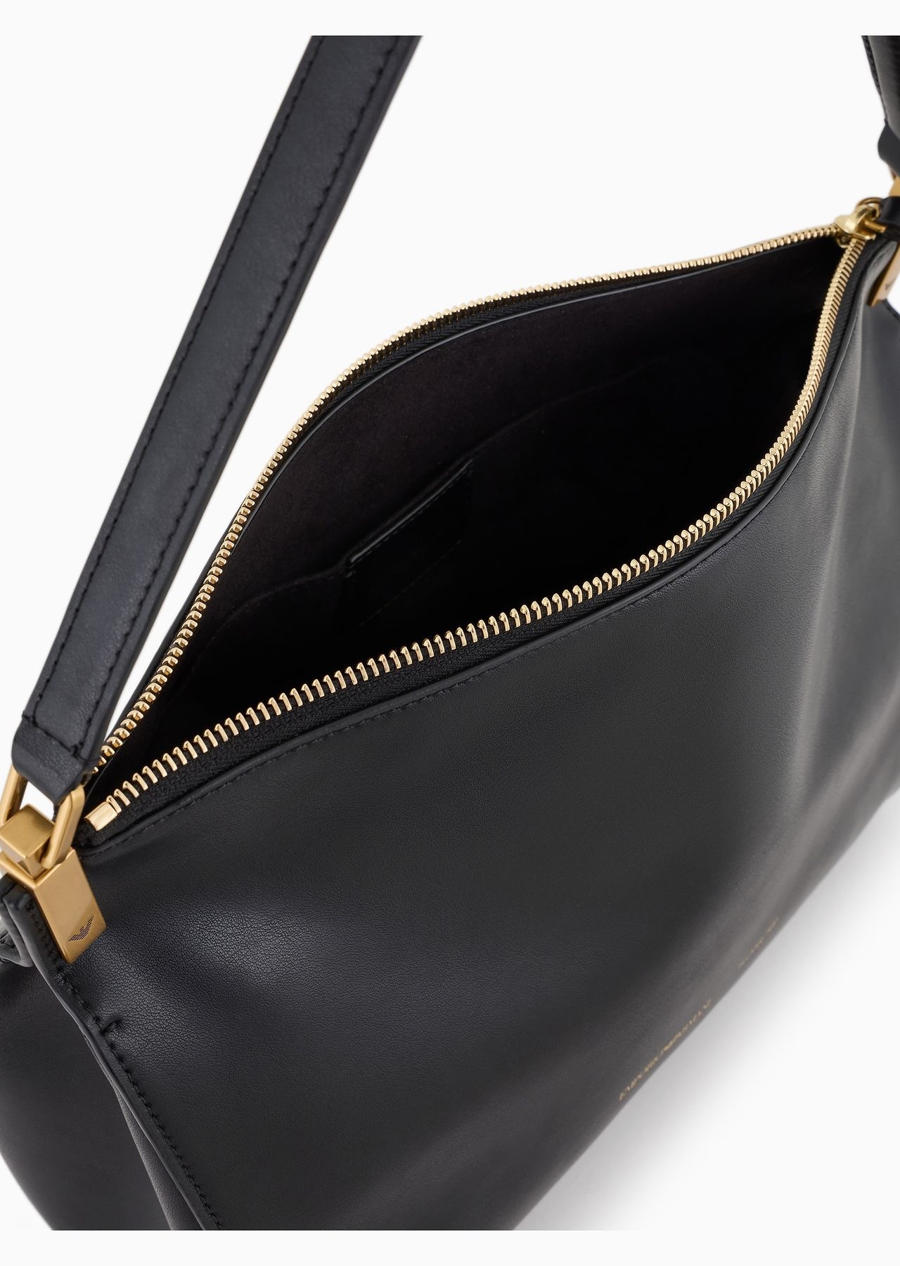 Medium handbag in smooth leather 4