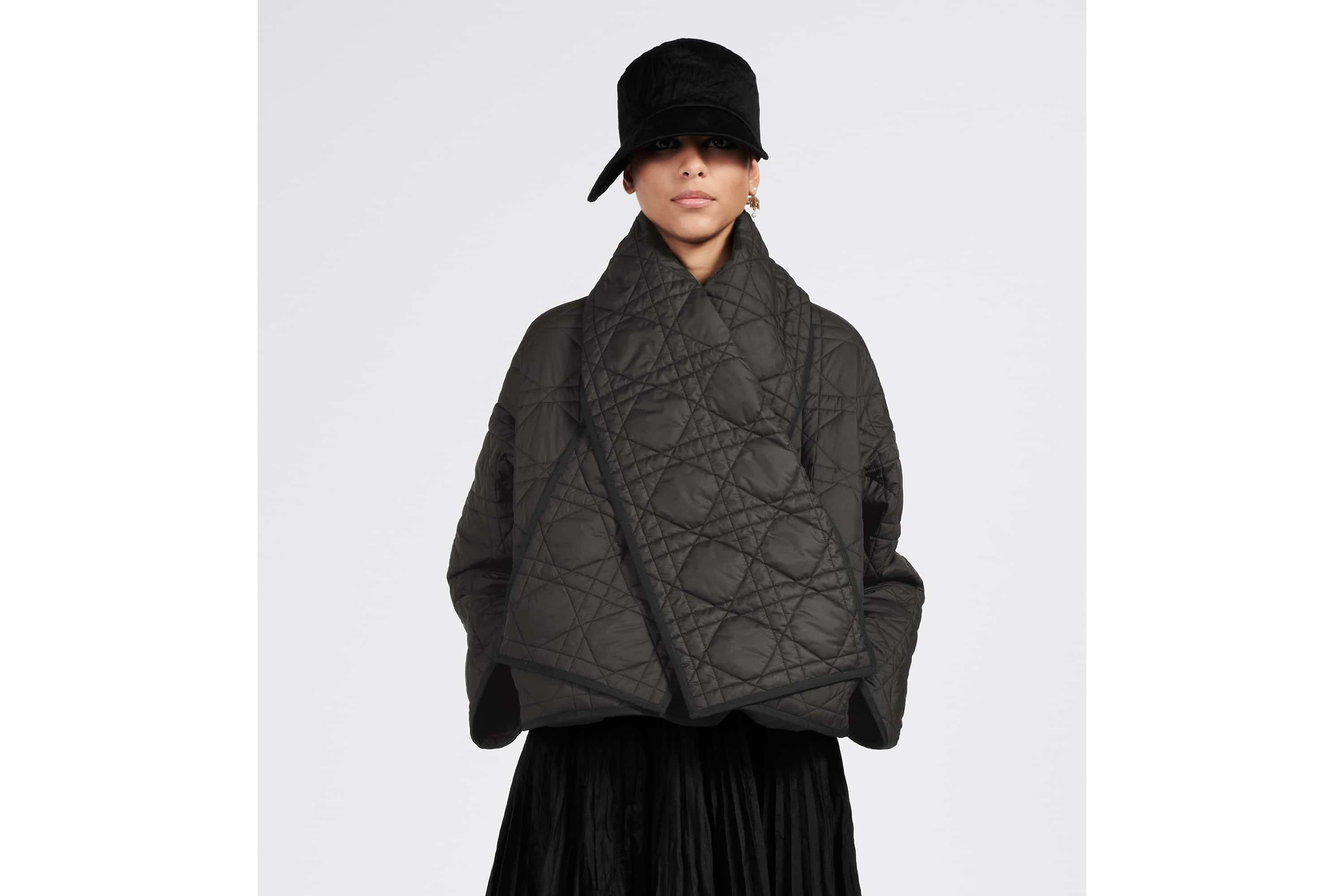 【23AW NEW】Dior_women / MACROCANNAGE ピーコート / Black Macrocannage Peacoat Black Quilted Technical Taffeta | DIOR