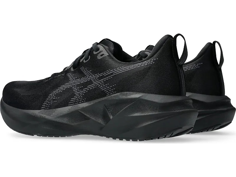 ASICS Novablast 5 - 7