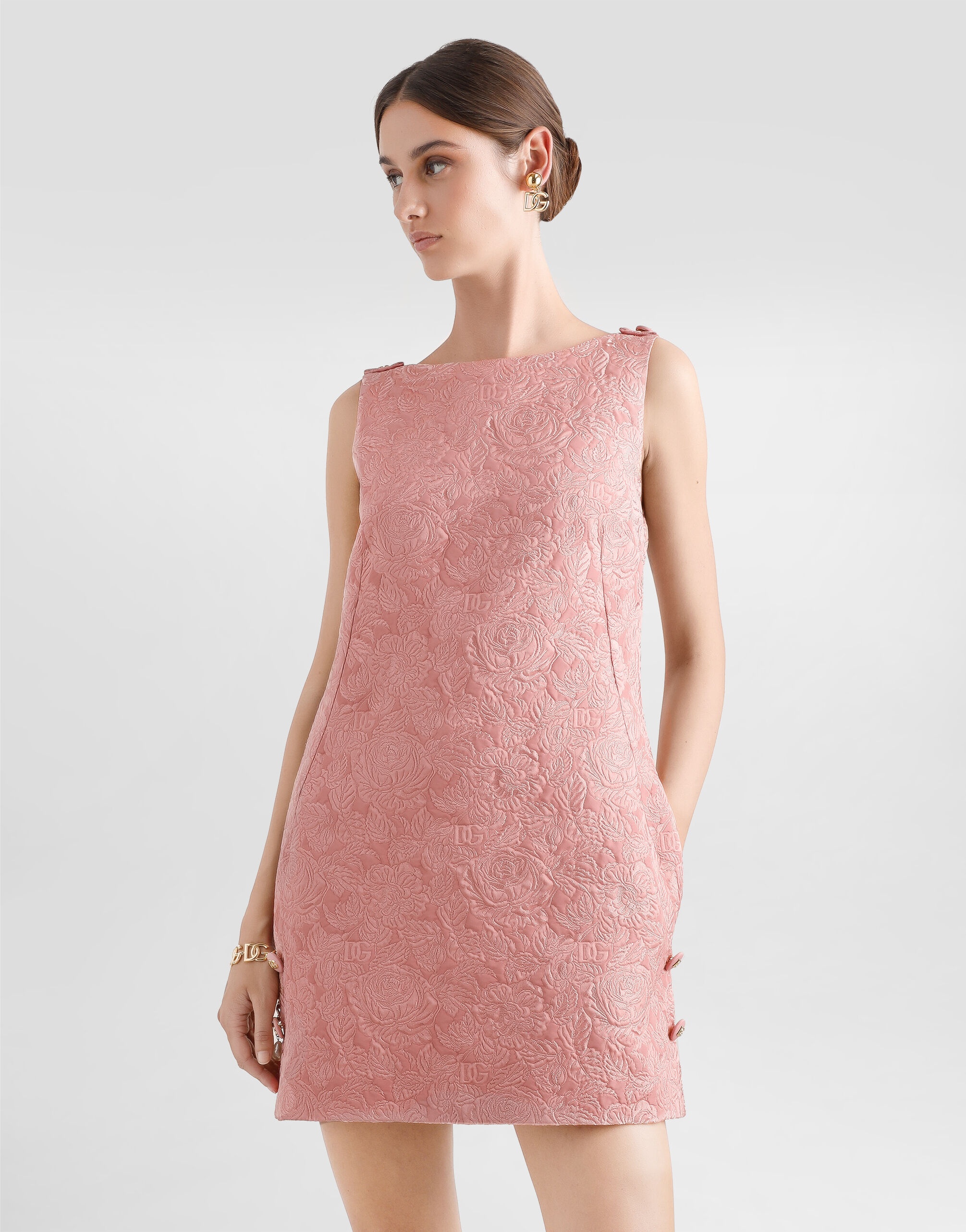 Short floral quilted jacquard sack dress - 4