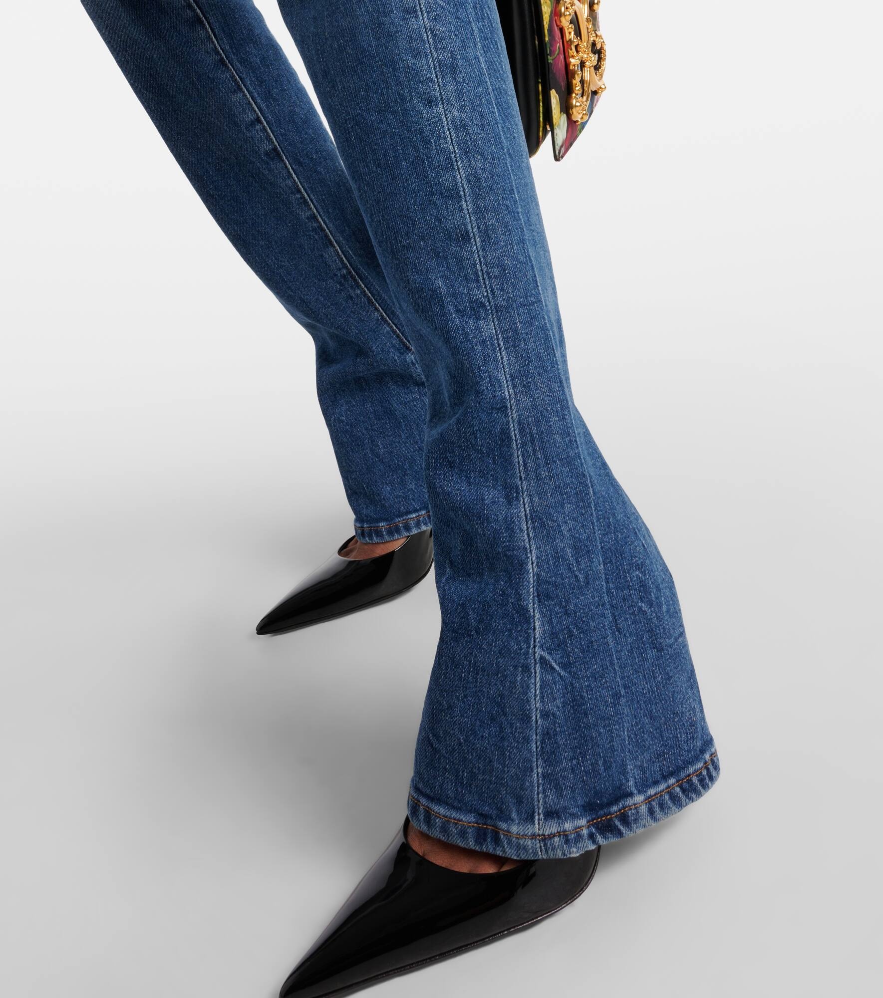 High-rise flared jeans - 5