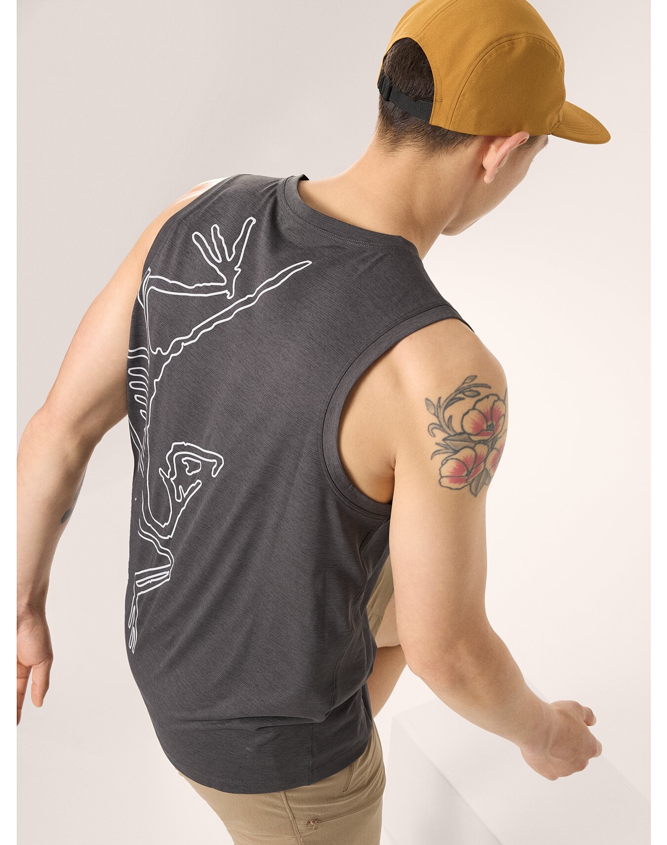 トップス ARC'TERYX Cormac Arc'Bird Logo Tank M Arc'teryx Cormac Arc'Bird Logo Tank | REVERSIBLE