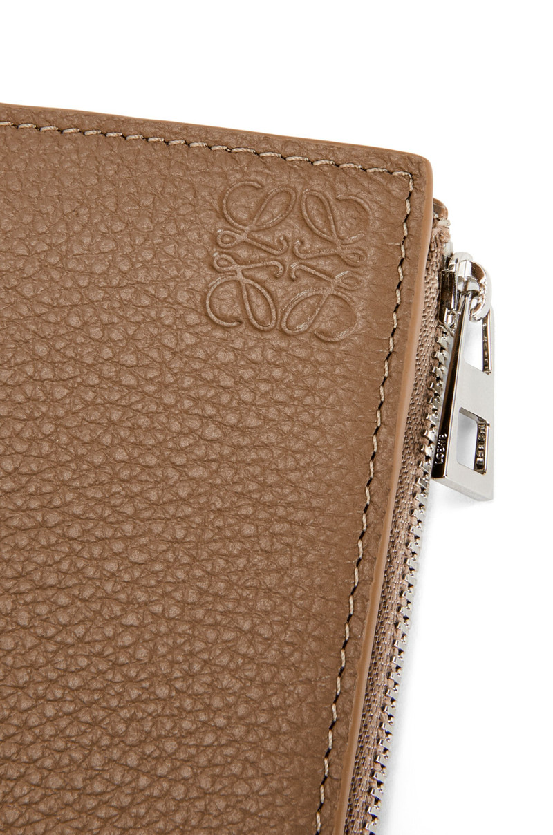Slim compact wallet in soft grained calfskin 5