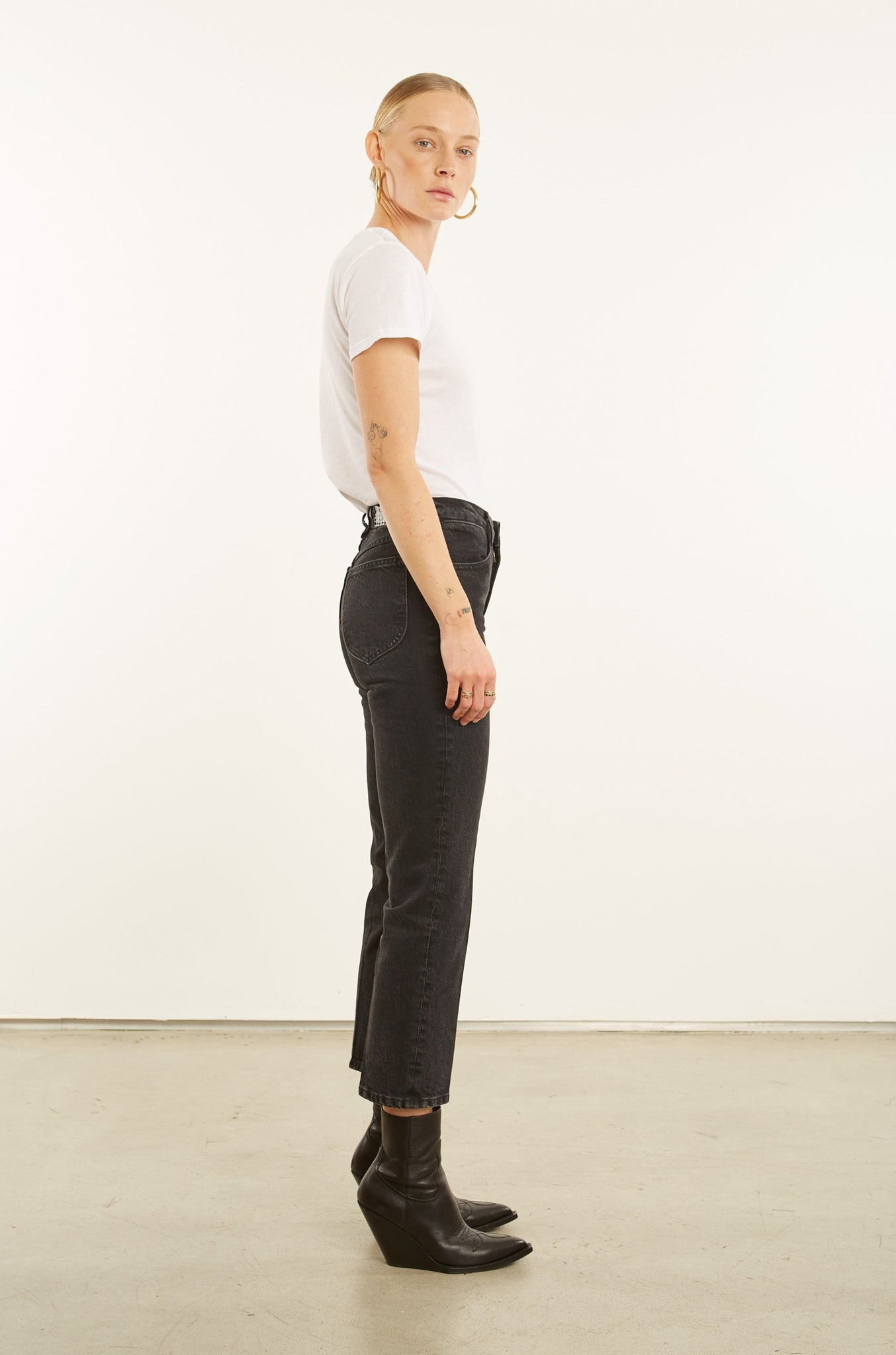 JONES CROP STRAIGHT LEG DENIM - 4