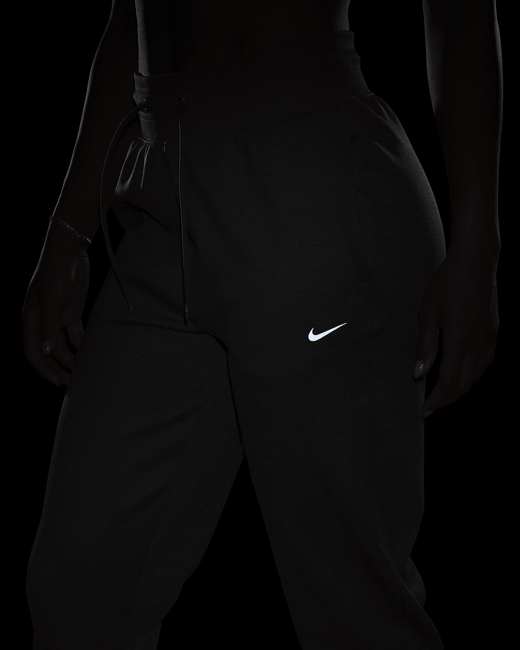 Nike Women's Therma-FIT One High-Waisted 7/8 Jogger Pants - 7