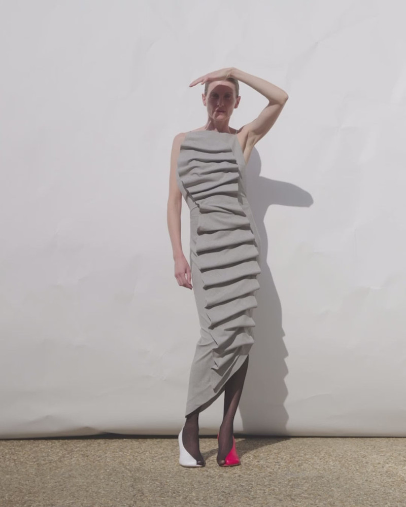 BIB-FRONT STRUCTURED DRESS WITH OPEN BACK LIGHT GREY MELANGE 6