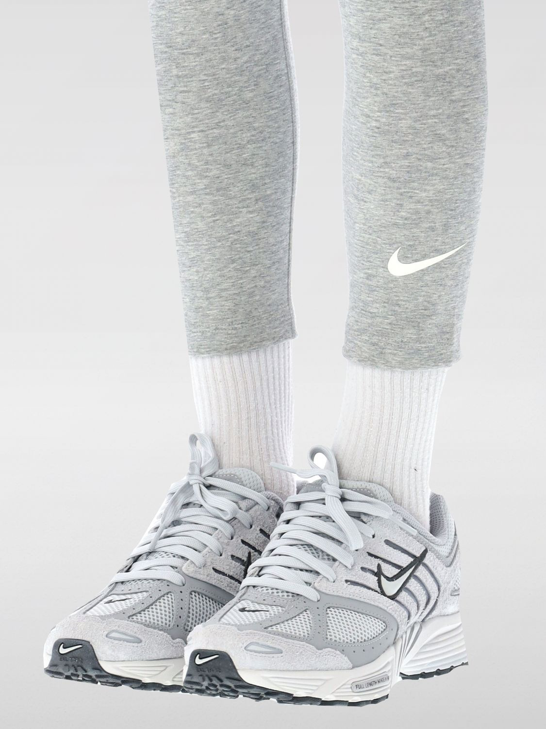 Pants woman Nike - 3