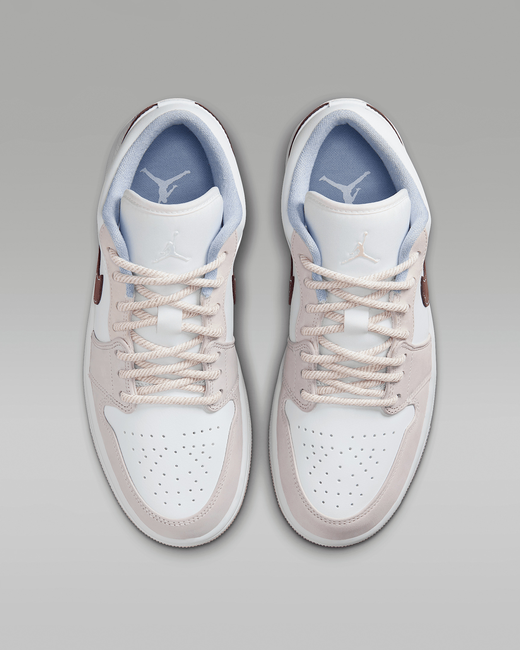 Air Jordan 1 Low Women's Shoes - 4
