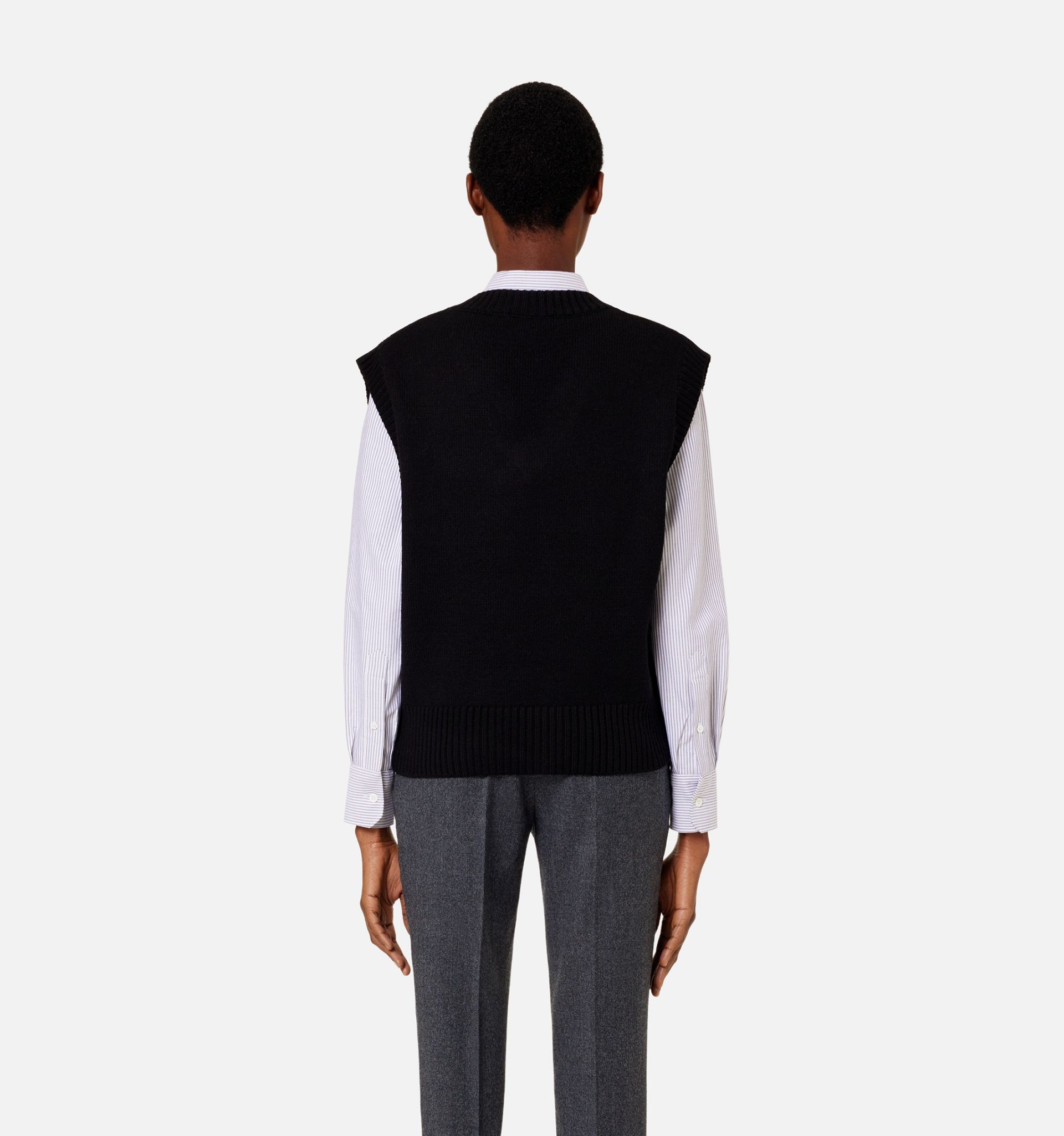 Ami De Coeur Sleeveless Sweater - 7