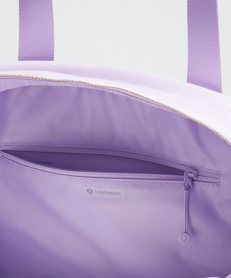 City Essentials Duffle Bag 28L 4