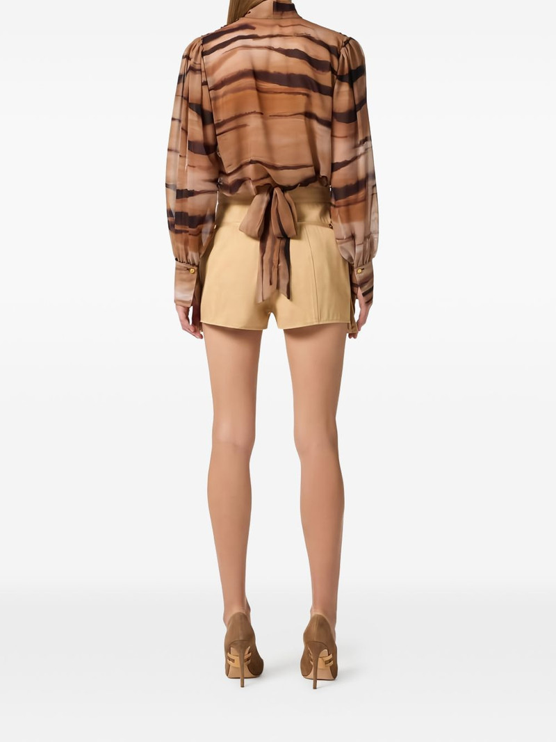 cargo-pocket shorts 3