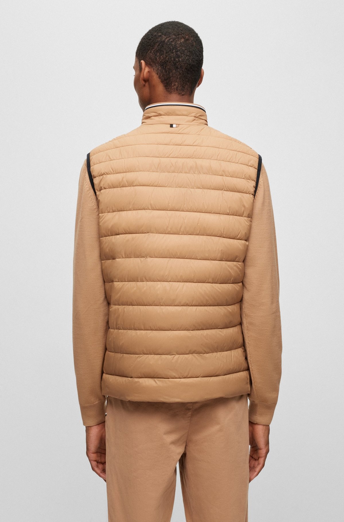 WATER-REPELLENT GILET WITH 3D-LOGO TAPE - 4