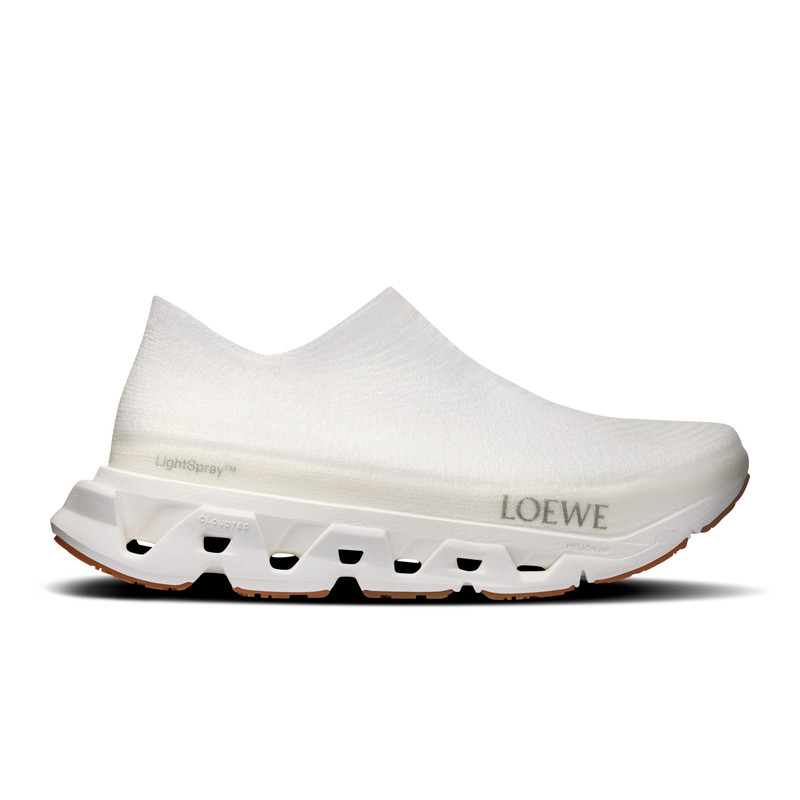 LightSpray Cloudmonster LOEWE 1