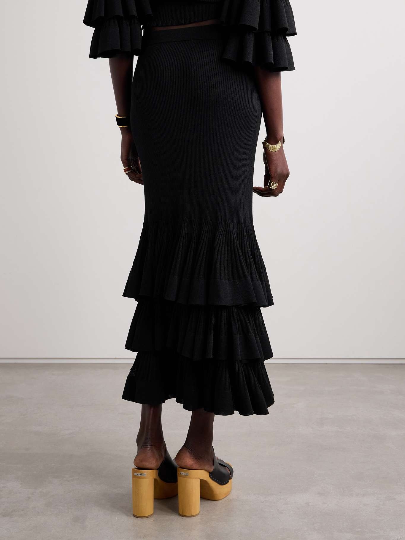 Story 1 tiered ruffled ribbed-knit maxi skirt - 3