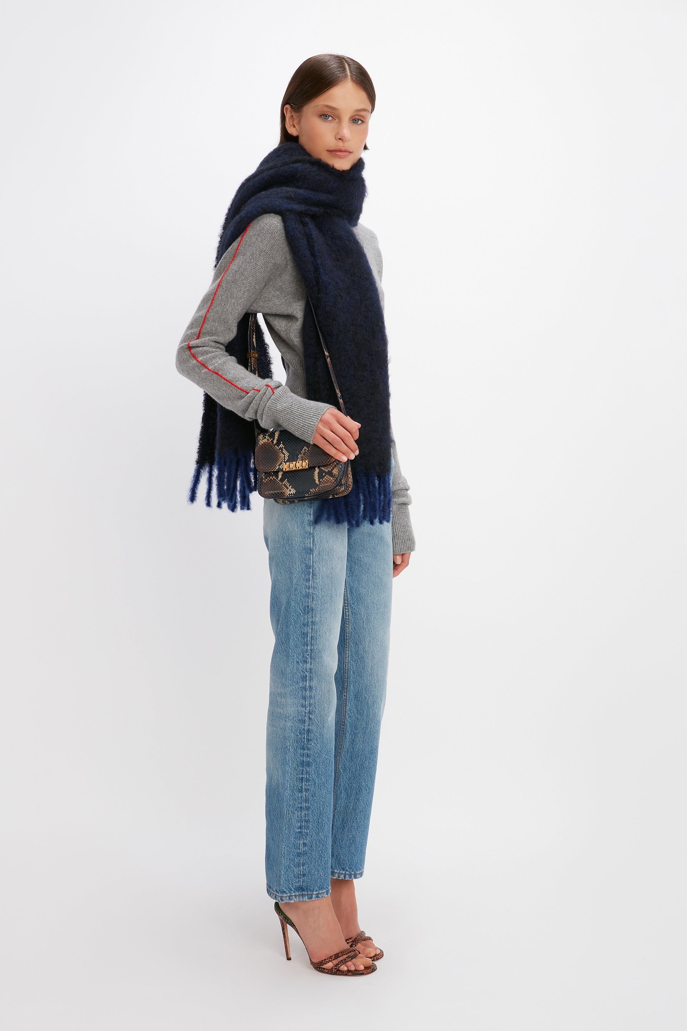EXCLUSIVE Mohair Scarf In Navy - 5
