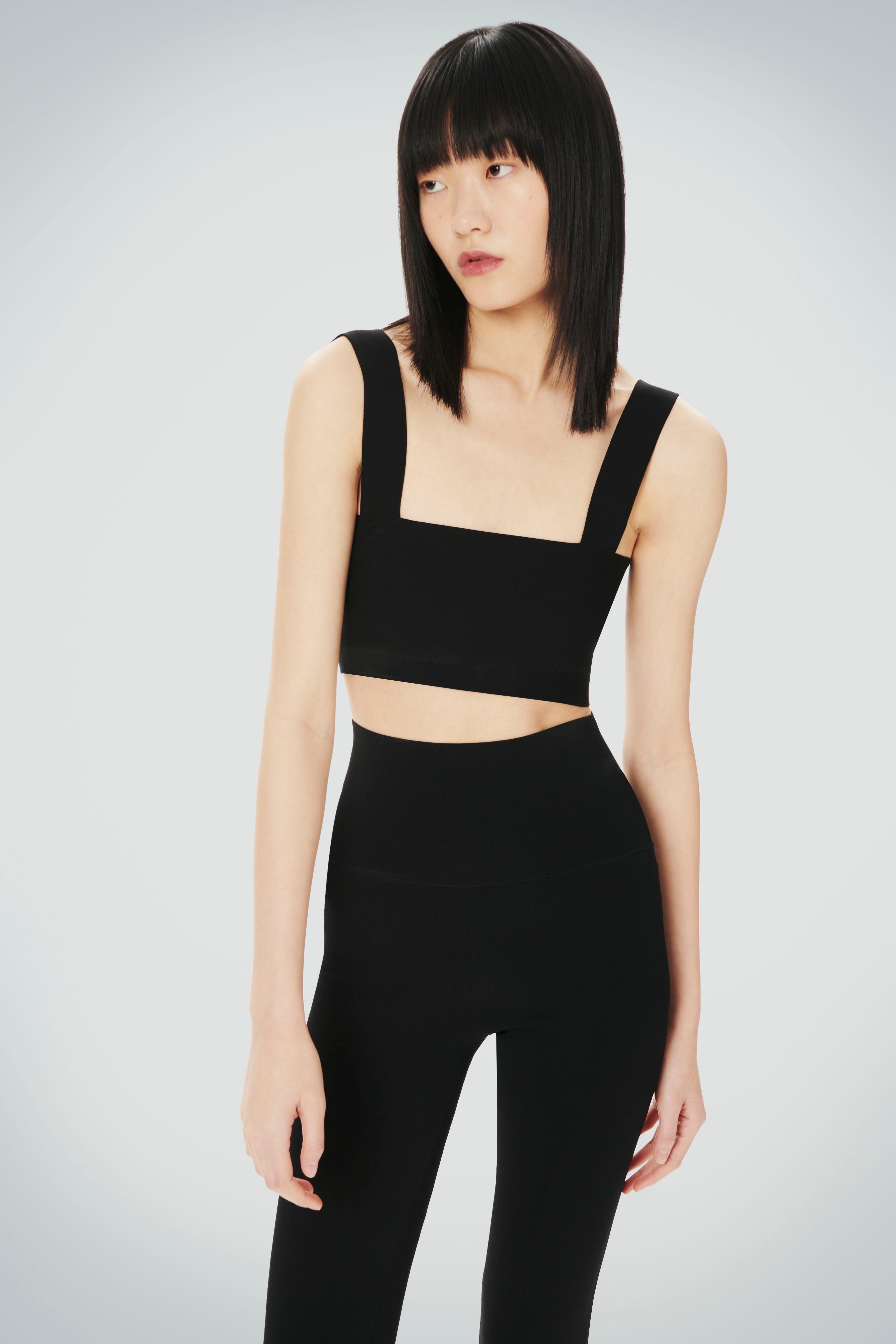 【Victoria Beckham】フルイドドレープジャージートップ Collection – Victoria Beckham Beauty