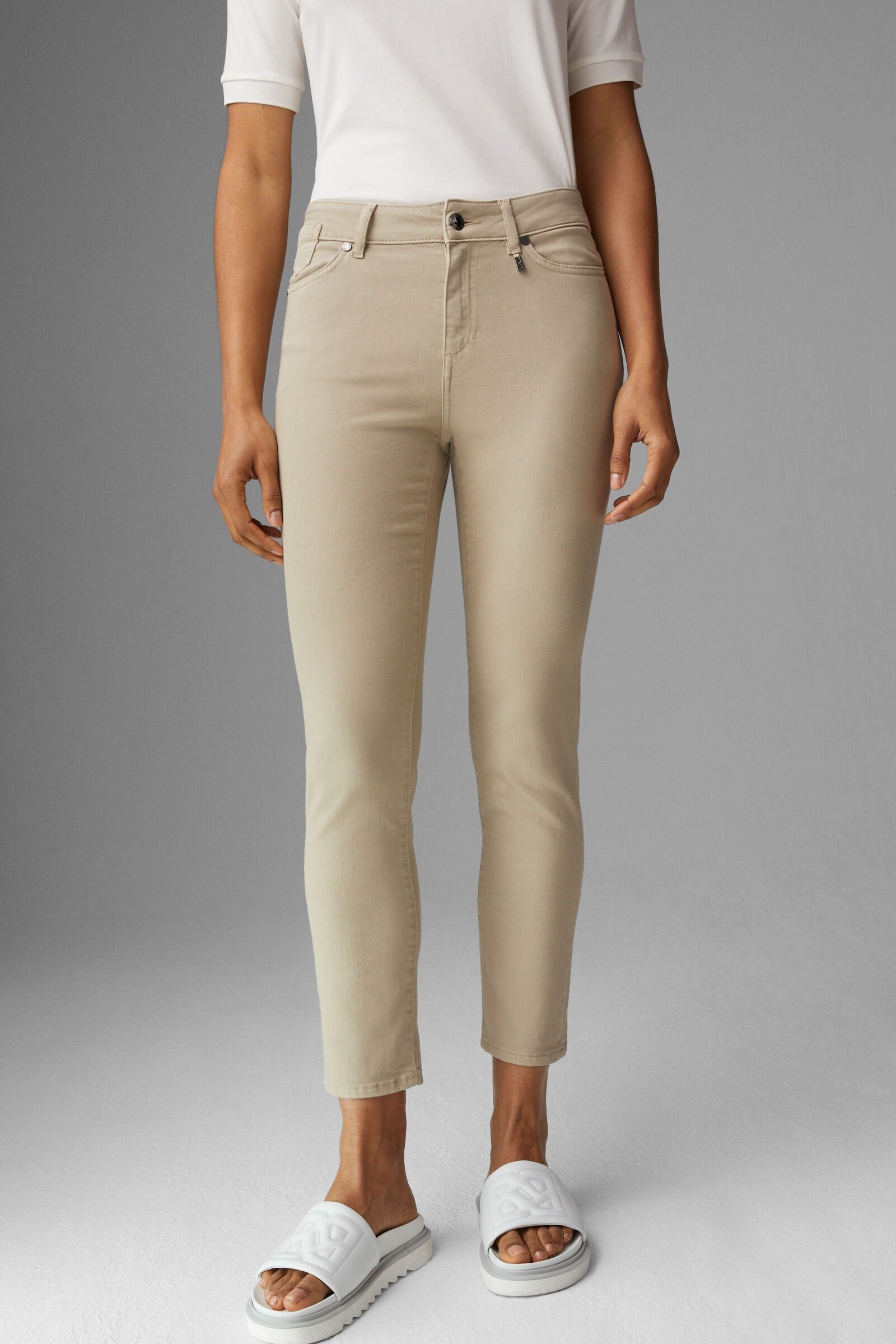 Slim fit Julie 7/8 jeans in Beige - 2