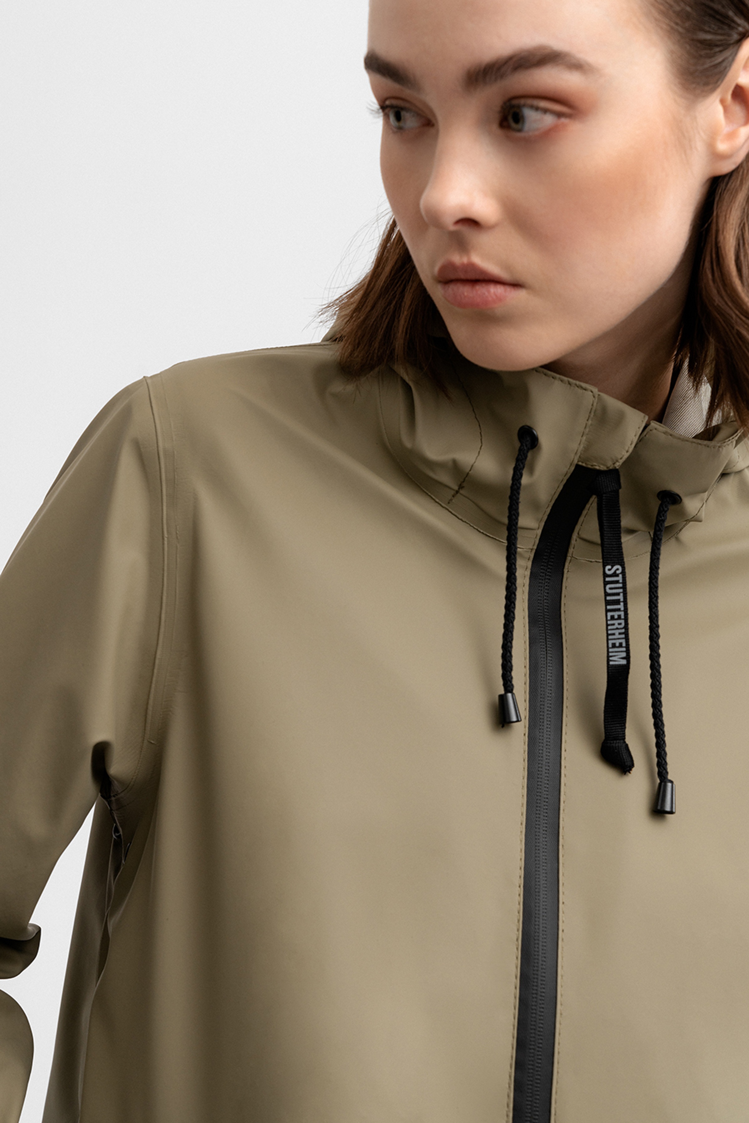 Mosebacke Lightweight Zip Raincoat Aloe - 13