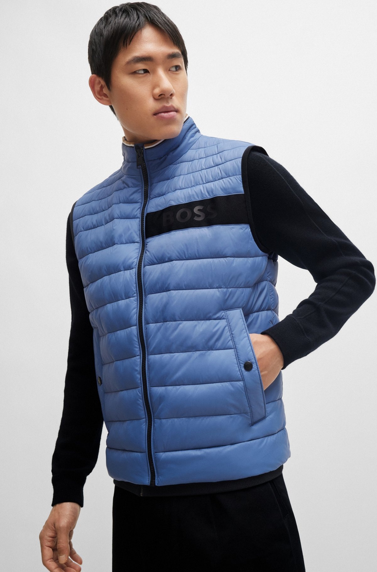 WATER-REPELLENT GILET WITH 3D-LOGO TAPE - 6