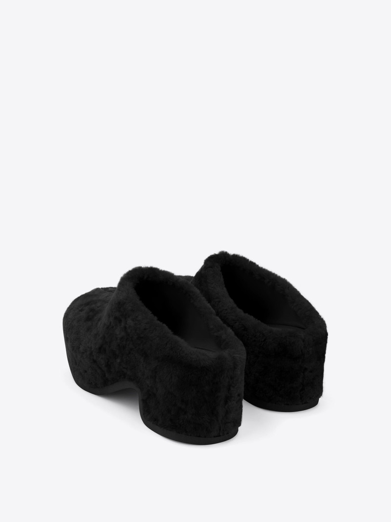 SHEARLING CLOGS 4