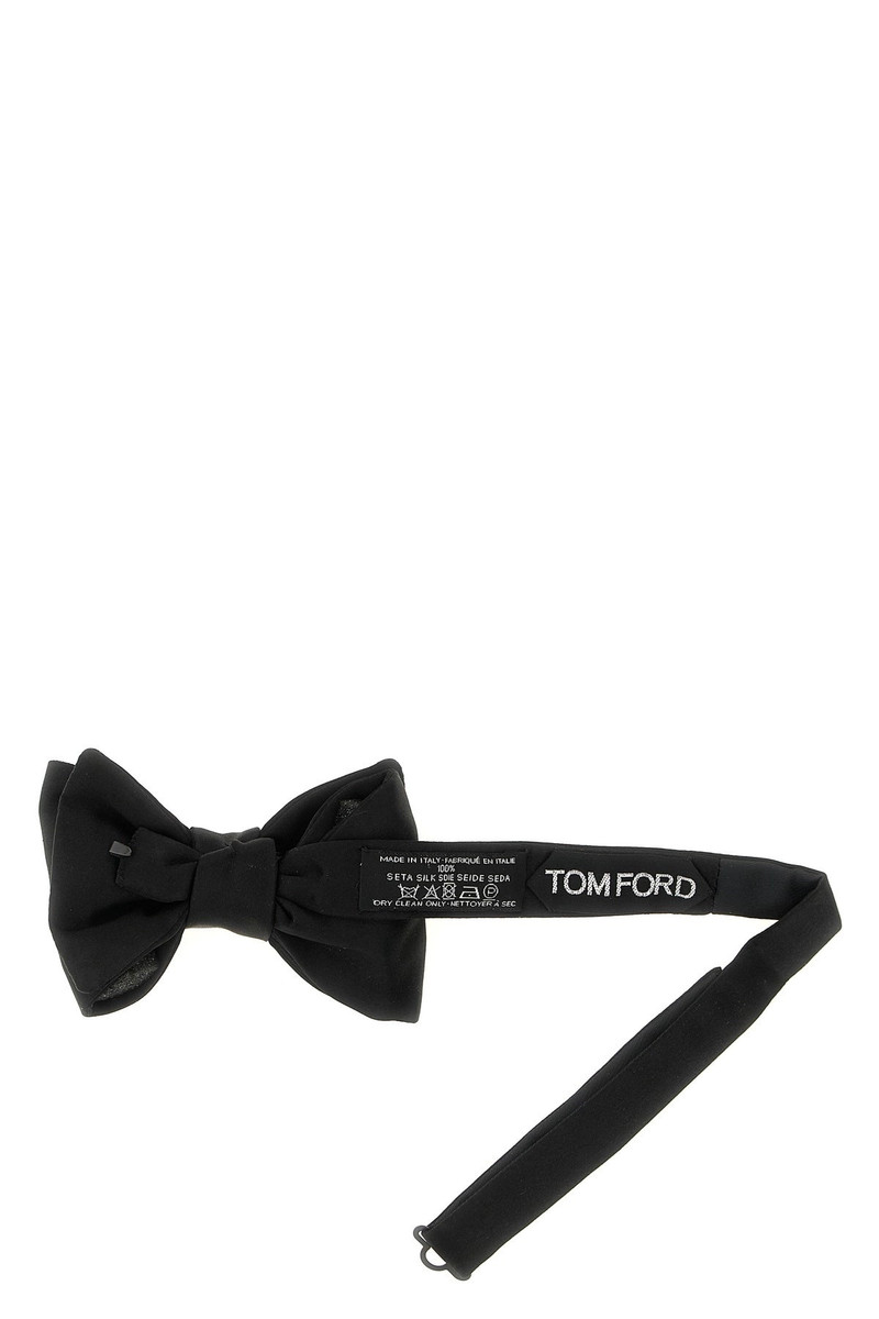 TOM FORD Silk bow tie outlook