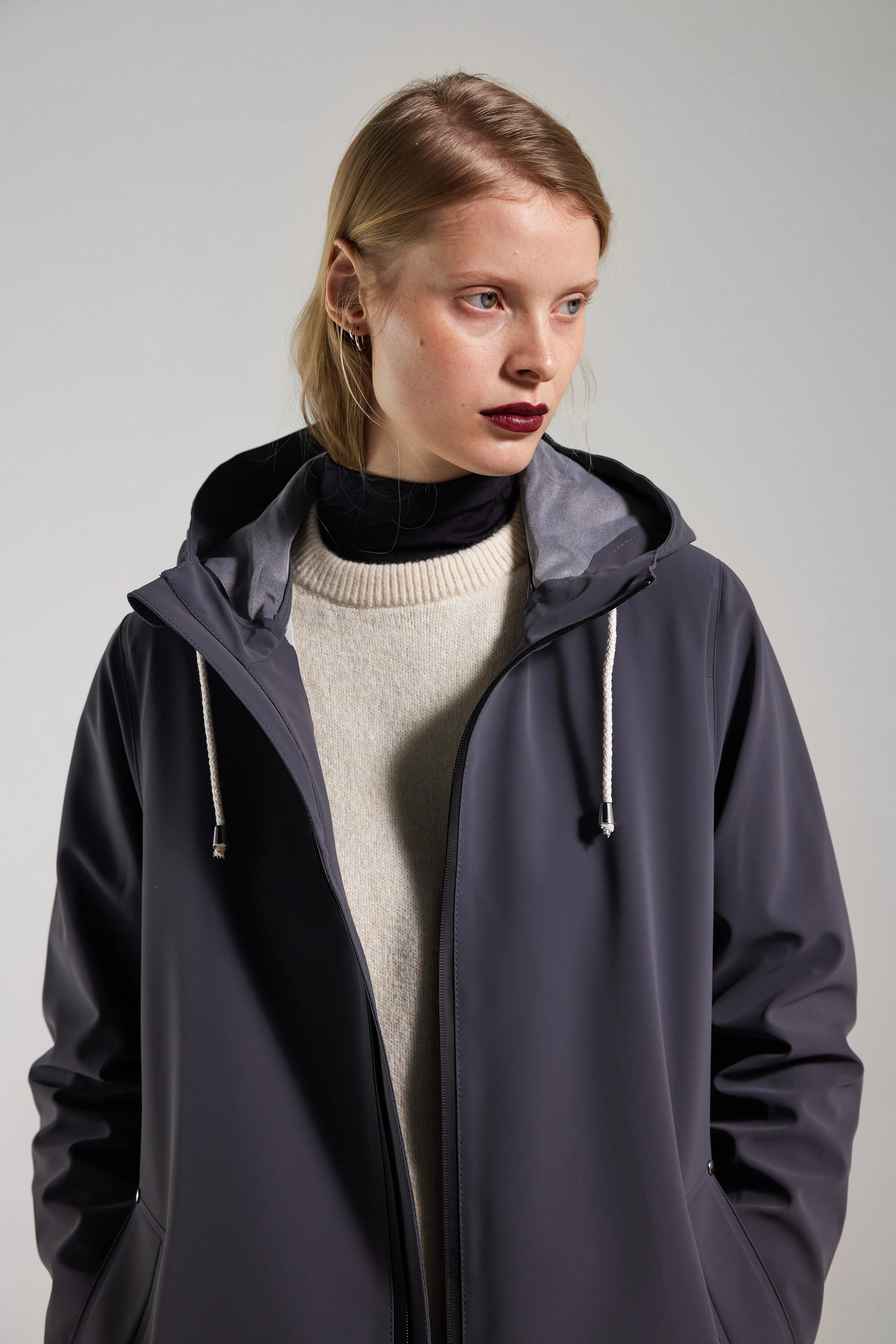 Mosebacke Lightweight Zip Matte Raincoat Metal - 1