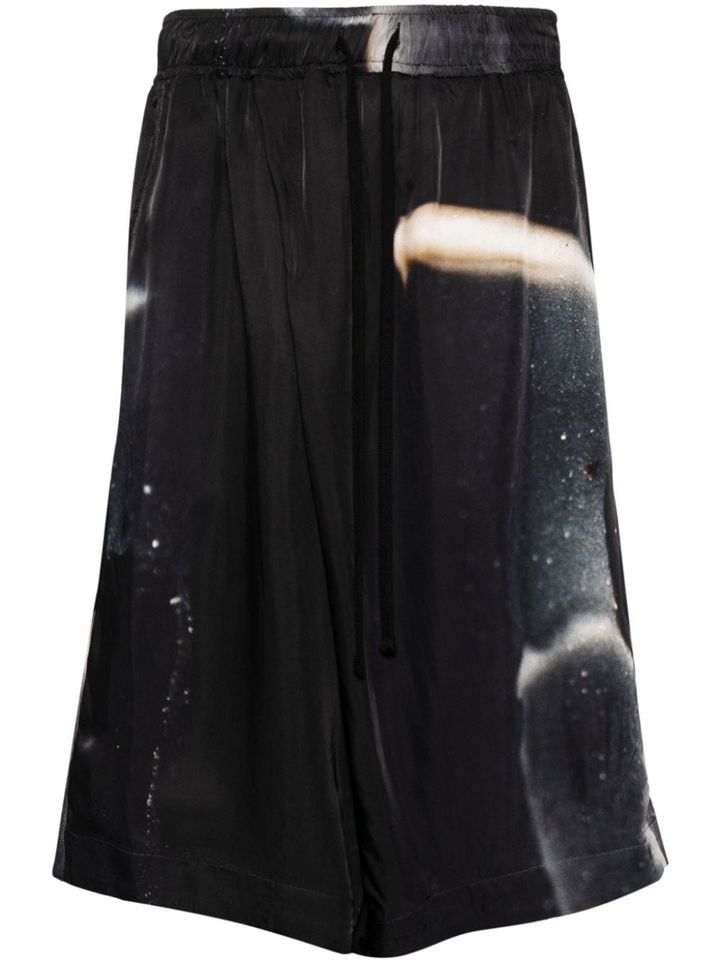 graphic-print bermuda shorts 1